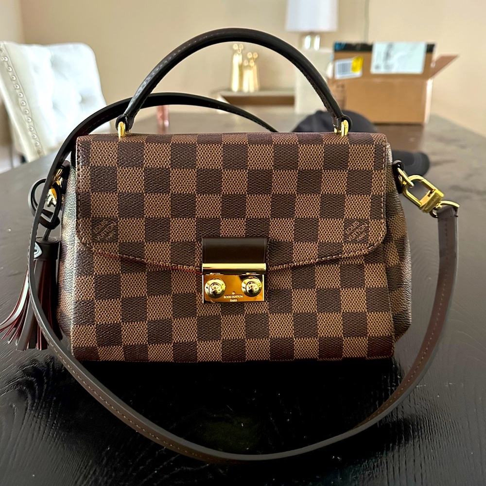 LOUIS VUITTON CROISETTE